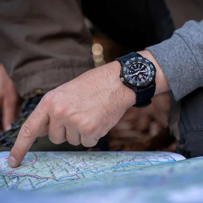 Luminox Navy SEAL Dive Watch Model 3001 Luminox Watches